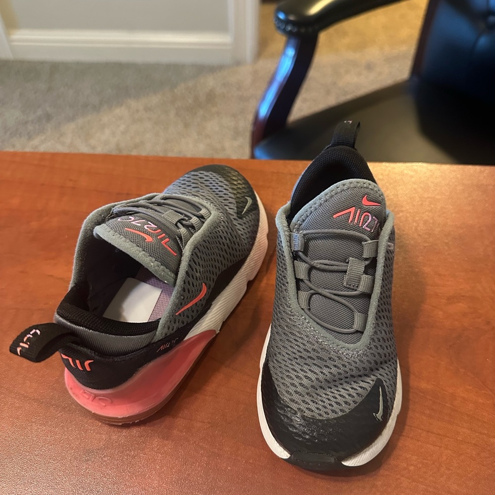 Nike Air Max 270 Toddler Girl Shoes